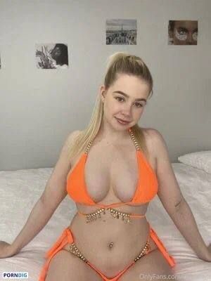 Always available for **** Hardcore,69,****,breastfuck,Head and doggy****Deep - Image 2